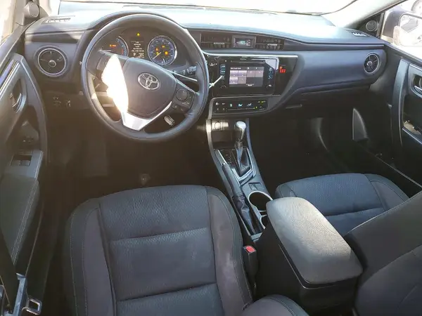 5YFBURHEXJP756699 2018 TOYOTA COROLLA - Image 8