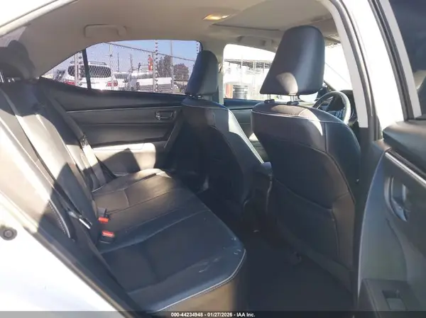 5YFBURHEXJP758176 2018 TOYOTA COROLLA - Image 8