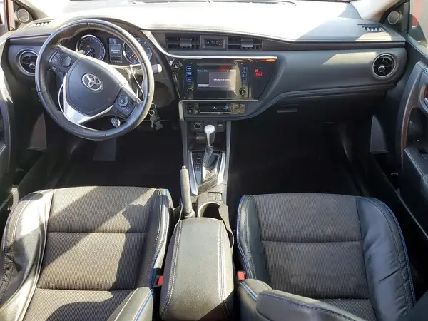 5YFBURHEXJP758565 2018 TOYOTA COROLLA - Image 8
