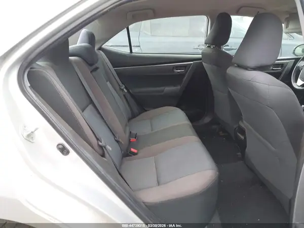 5YFBURHEXJP758971 2018 TOYOTA COROLLA - Image 8
