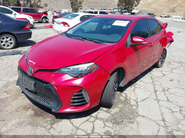 5YFBURHEXJP759005 2018 TOYOTA COROLLA - Image 2