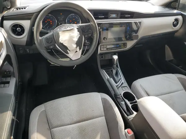 5YFBURHEXJP761630 2018 TOYOTA COROLLA - Image 8