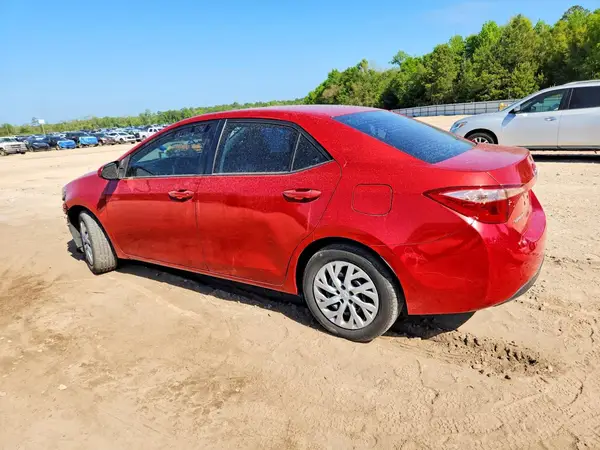 5YFBURHEXJP762955 2018 TOYOTA COROLLA - Image 2