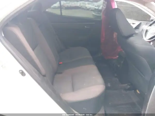 5YFBURHEXJP764494 2018 TOYOTA COROLLA - Image 8