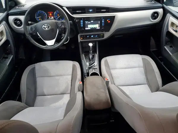5YFBURHEXJP764818 2018 TOYOTA COROLLA - Image 8