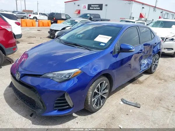 5YFBURHEXJP768173 2018 TOYOTA COROLLA - Image 2