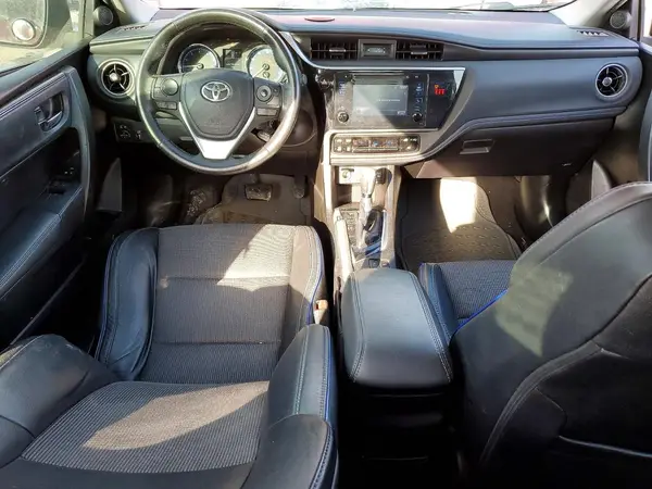 5YFBURHEXJP768531 2018 TOYOTA COROLLA - Image 8