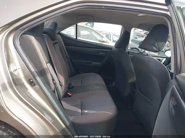 5YFBURHEXJP769145 2018 TOYOTA COROLLA - Image 8