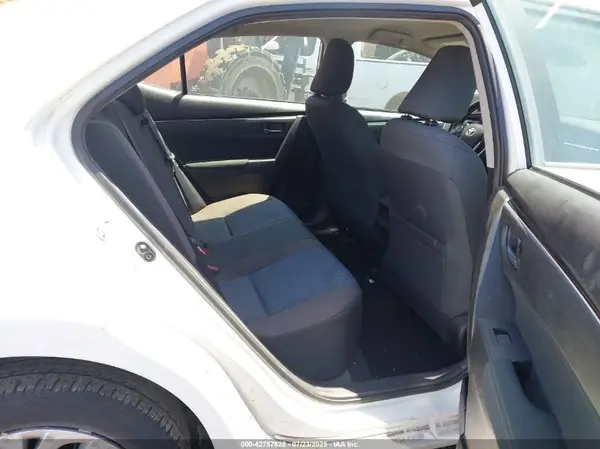 5YFBURHEXJP769260 2018 TOYOTA COROLLA - Image 8