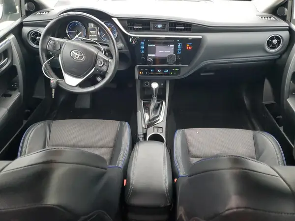 5YFBURHEXJP769694 2018 TOYOTA COROLLA - Image 8