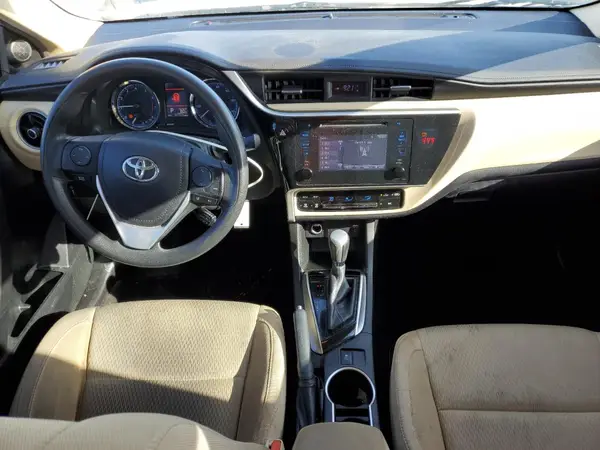 5YFBURHEXJP771235 2018 TOYOTA COROLLA - Image 8