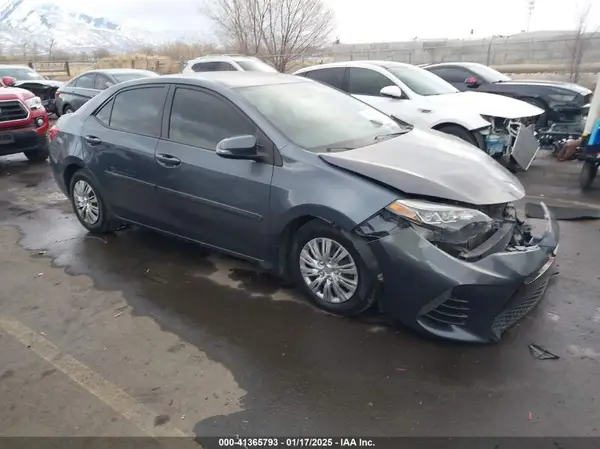 5YFBURHEXJP773163 2018 TOYOTA COROLLA - Image 1