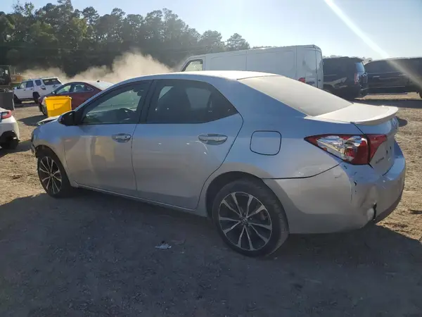 5YFBURHEXJP775849 2018 TOYOTA COROLLA - Image 2