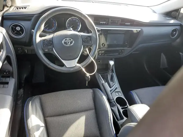 5YFBURHEXJP775849 2018 TOYOTA COROLLA - Image 8
