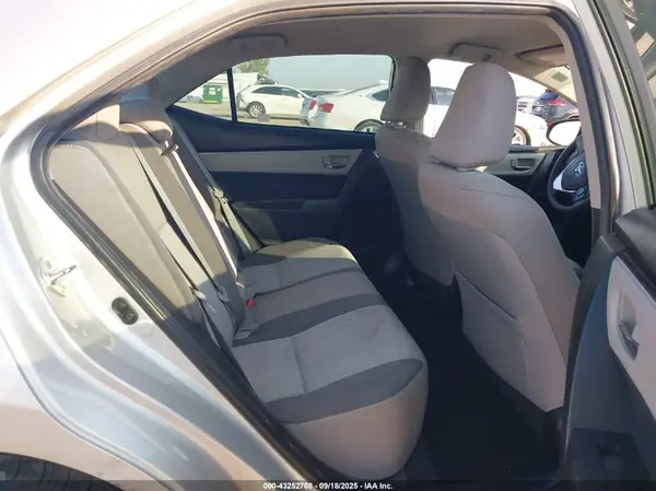 5YFBURHEXJP776192 2018 TOYOTA COROLLA - Image 8