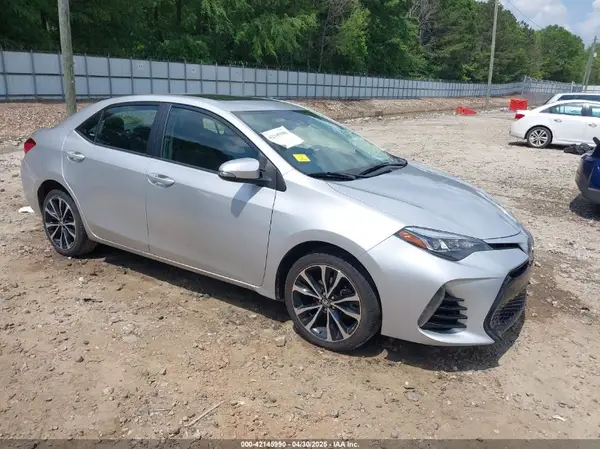 5YFBURHEXJP776824 2018 TOYOTA COROLLA - Image 1