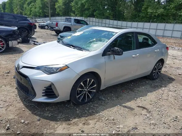 5YFBURHEXJP776824 2018 TOYOTA COROLLA - Image 2