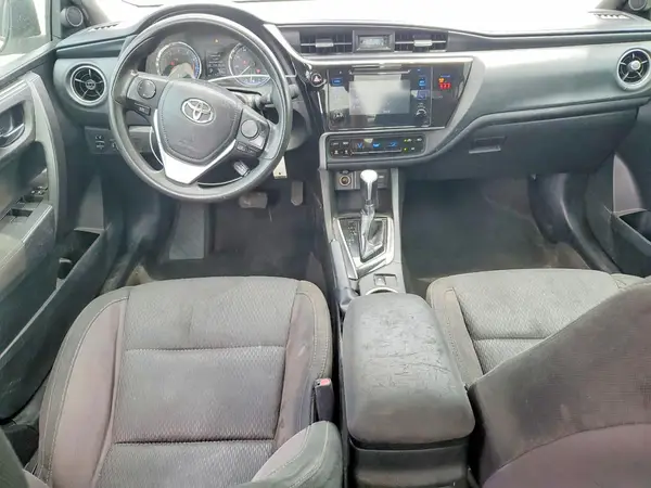 5YFBURHEXJP780873 2018 TOYOTA COROLLA - Image 8