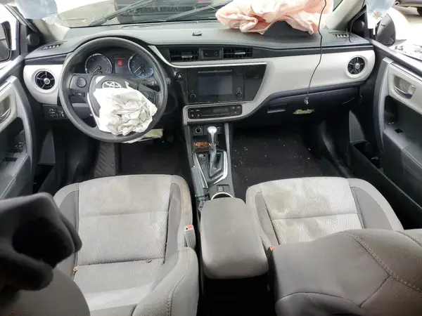 5YFBURHEXJP781358 2018 TOYOTA COROLLA - Image 8