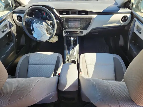 5YFBURHEXJP782879 2018 TOYOTA COROLLA - Image 8