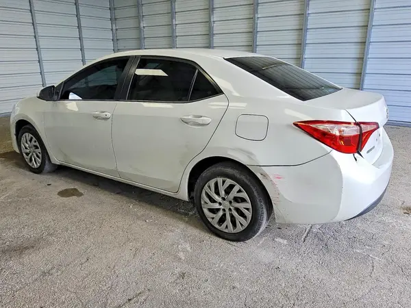 5YFBURHEXJP783692 2018 TOYOTA COROLLA - Image 2