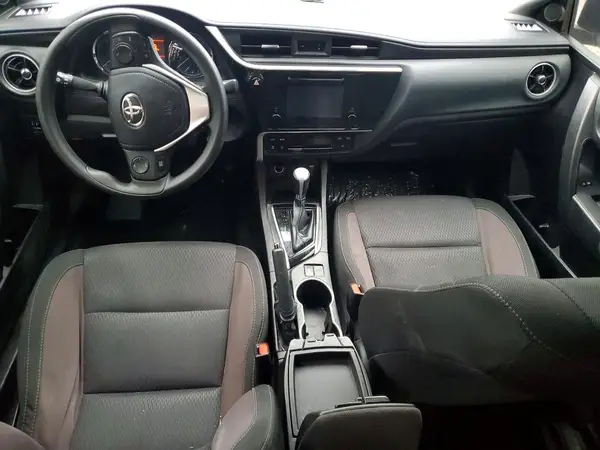 5YFBURHEXJP784745 2018 TOYOTA COROLLA - Image 8