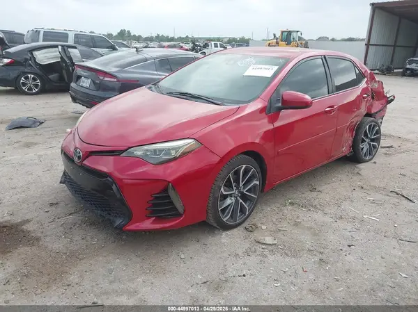 5YFBURHEXJP785930 2018 TOYOTA COROLLA - Image 2