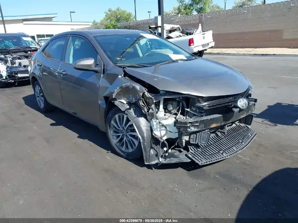 5YFBURHEXJP788200 2018 TOYOTA COROLLA - Image 1