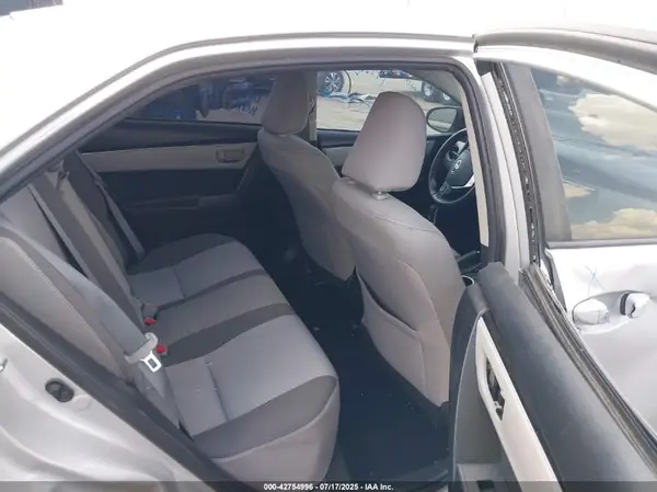 5YFBURHEXJP788293 2018 TOYOTA COROLLA - Image 8