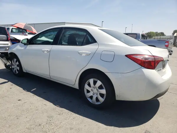 5YFBURHEXJP788746 2018 TOYOTA COROLLA - Image 2