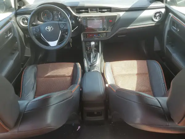 5YFBURHEXJP791033 2018 TOYOTA COROLLA - Image 8