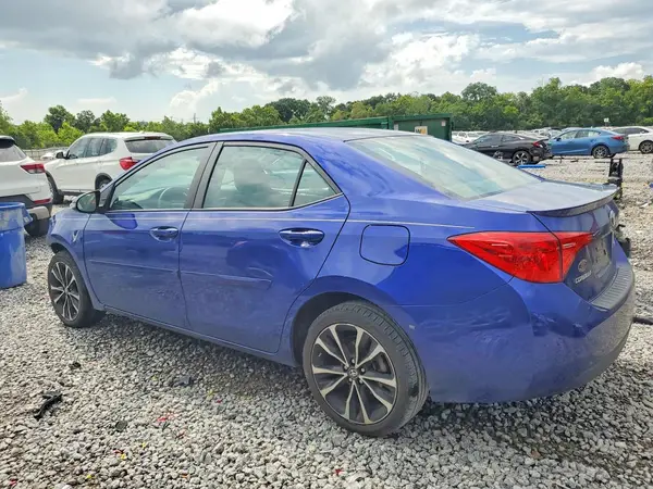 5YFBURHEXJP793025 2018 TOYOTA COROLLA - Image 2