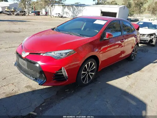 5YFBURHEXJP793106 2018 TOYOTA COROLLA - Image 2