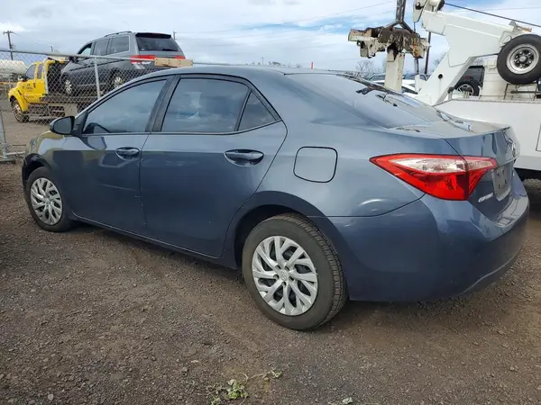 5YFBURHEXJP794336 2018 TOYOTA COROLLA - Image 2