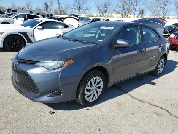 5YFBURHEXJP794627 2018 TOYOTA COROLLA - Image 1