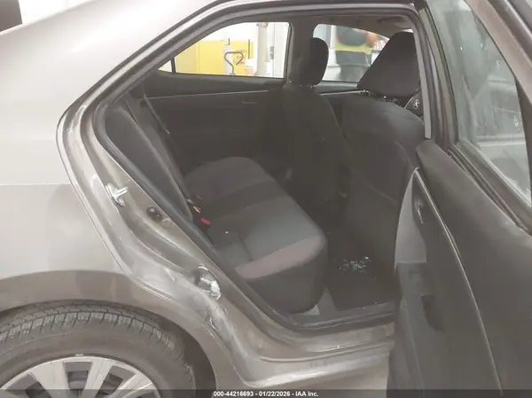 5YFBURHEXJP795521 2018 TOYOTA COROLLA - Image 8