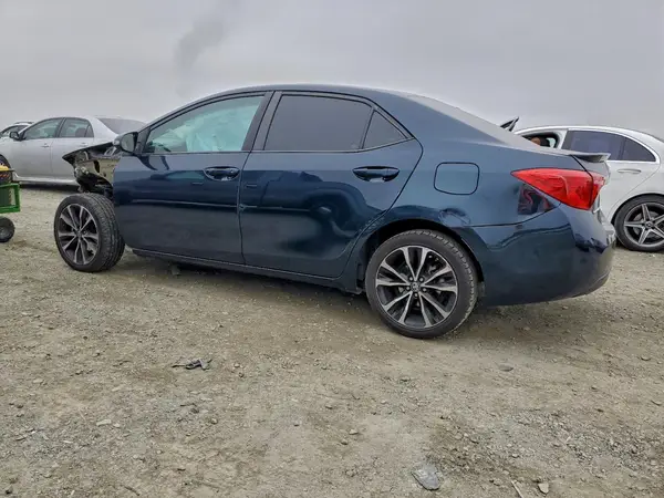 5YFBURHEXJP796362 2018 TOYOTA COROLLA - Image 2