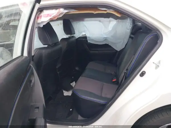 5YFBURHEXJP796734 2018 TOYOTA COROLLA - Image 8