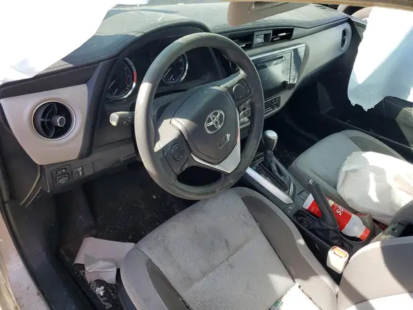 5YFBURHEXJP796751 2018 TOYOTA COROLLA - Image 8