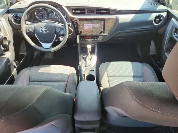 5YFBURHEXJP797687 2018 TOYOTA COROLLA - Image 8