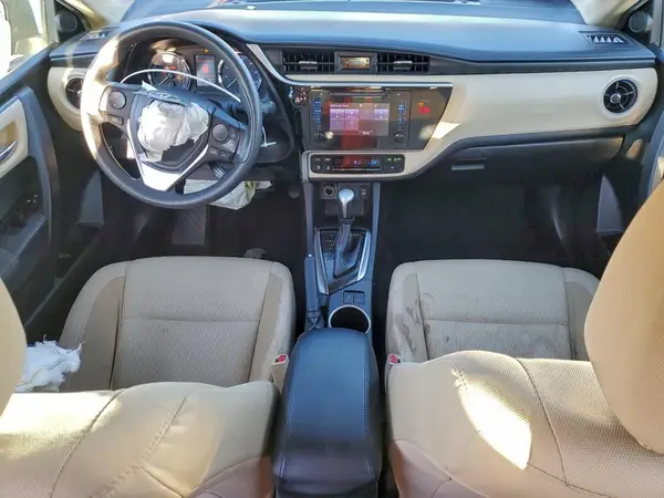5YFBURHEXJP798712 2018 TOYOTA COROLLA - Image 8