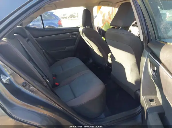 5YFBURHEXJP799715 2018 TOYOTA COROLLA - Image 8