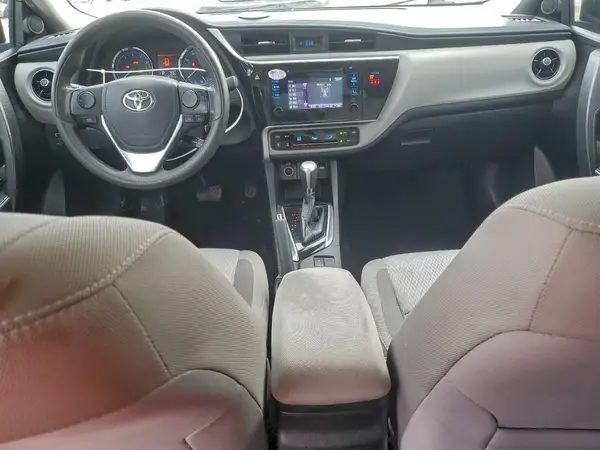 5YFBURHEXJP802757 2018 TOYOTA COROLLA - Image 8