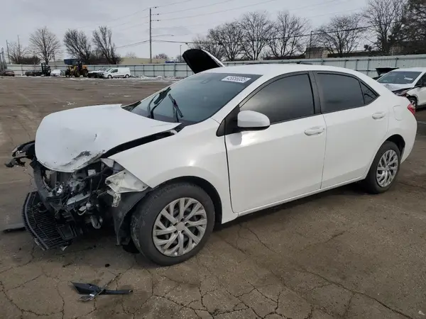 5YFBURHEXJP804427 2018 TOYOTA COROLLA - Image 1