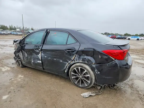 5YFBURHEXJP806288 2018 TOYOTA COROLLA - Image 2