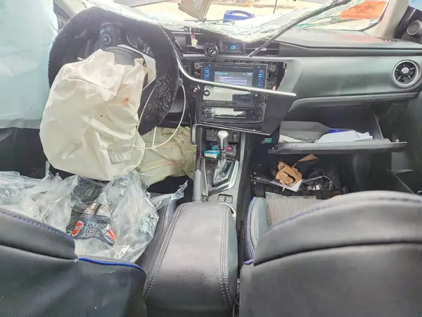 5YFBURHEXJP806288 2018 TOYOTA COROLLA - Image 8
