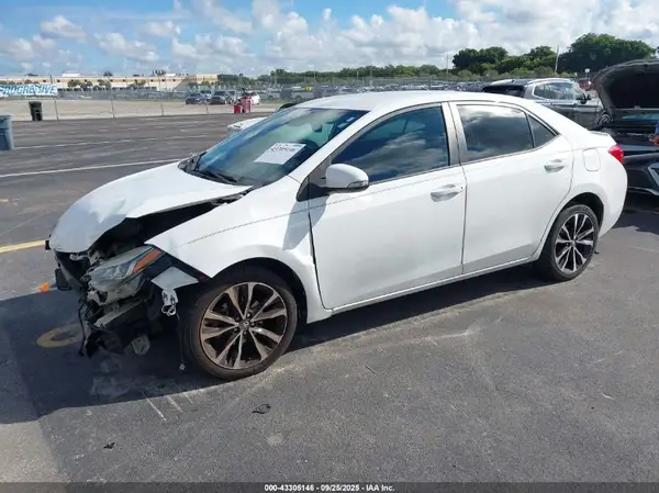 5YFBURHEXJP806338 2018 TOYOTA COROLLA - Image 2