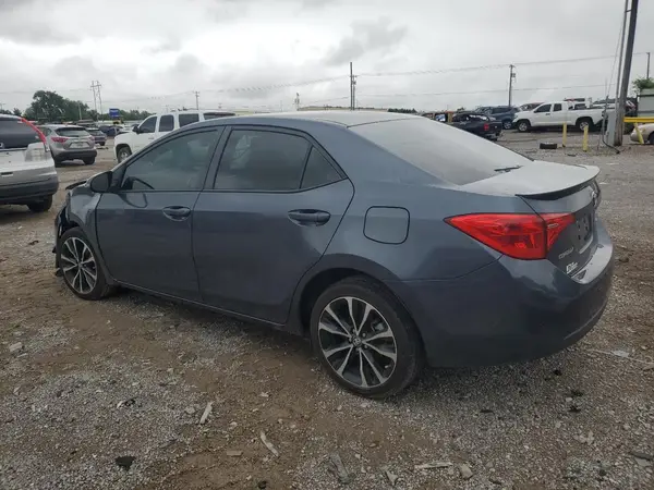 5YFBURHEXJP807134 2018 TOYOTA COROLLA - Image 2