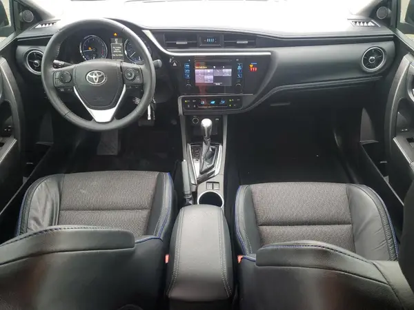 5YFBURHEXJP807134 2018 TOYOTA COROLLA - Image 8