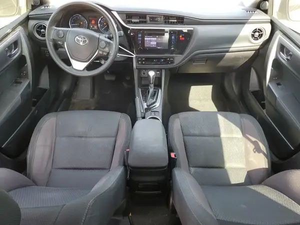 5YFBURHEXJP807859 2018 TOYOTA COROLLA - Image 8